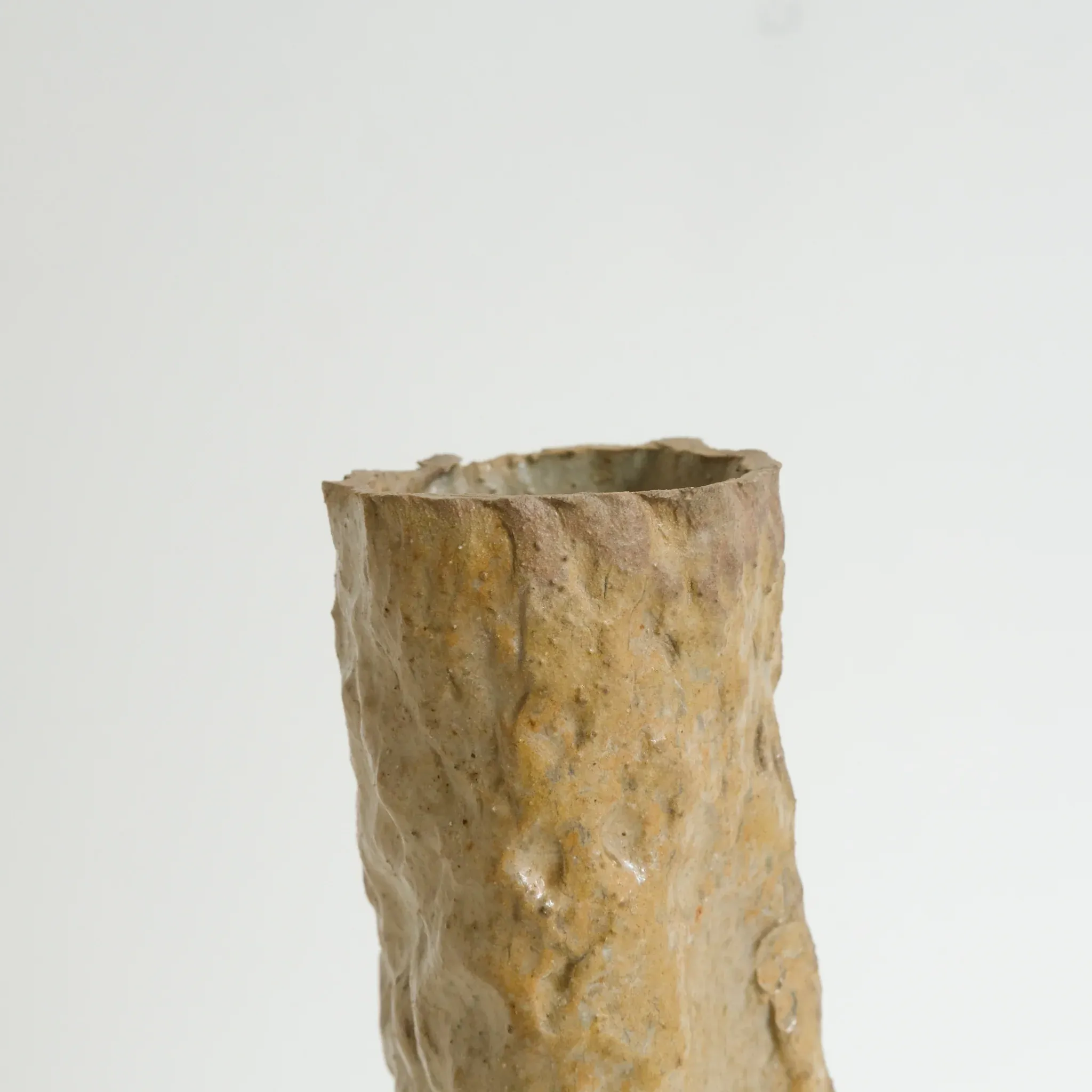 Vase tube 03 en grès H 24,5 cm cuisson bois - nuances de jaunes – Image 8